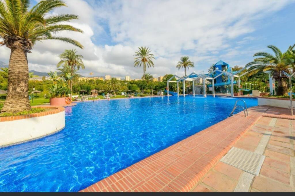 Apartamento 215. Primera Linea De Playa. Benalmádena Exteriör bild