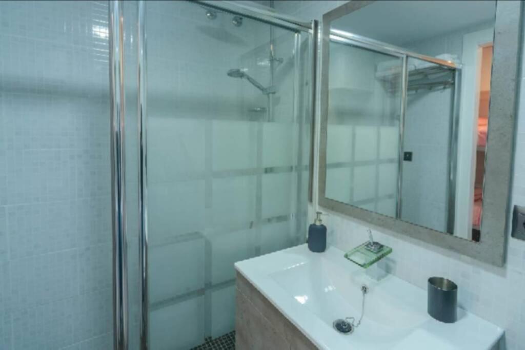 Apartamento 215. Primera Linea De Playa. Benalmádena Exteriör bild